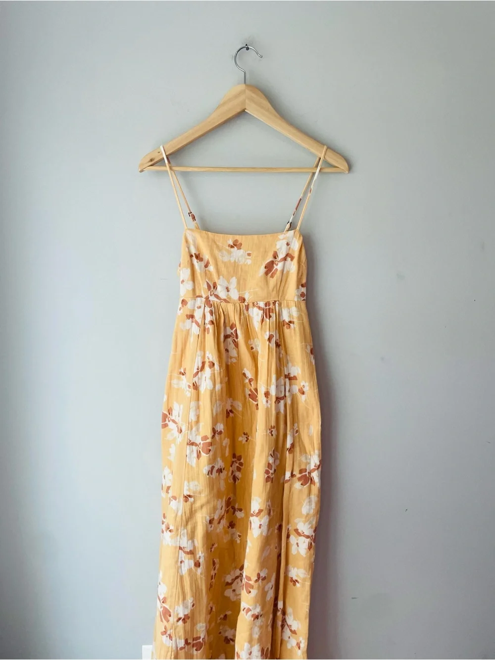 Abercrombie & Fitch Soft Yellow Floral Dress Blogger Fav